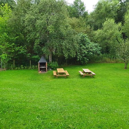 Alojamiento Con Jardin Y Barbacoa Onís 외부 사진